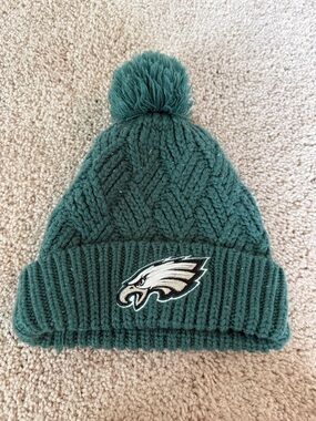 Philadelphia Eagles Green Pom Beanie with Eagles Logo Youth